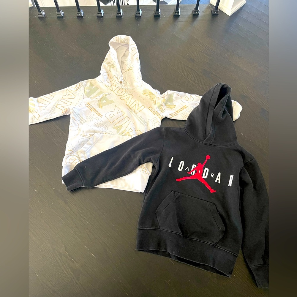 Boys Jordan sweatshirts: 2 sweatshirts gently used: boys sz 8 or small